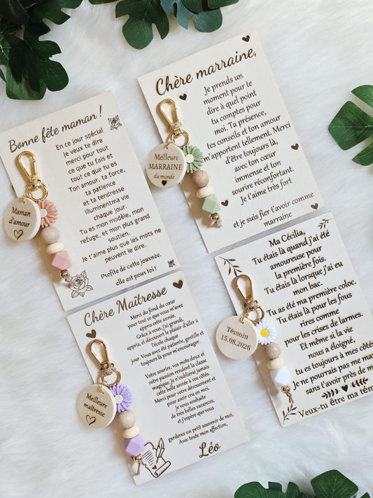 porte clés avec plaque personnalisé parrain mamie maman papa, grands pères, papy, marraine, maitresse , demande témoin, plaque personnalisé
