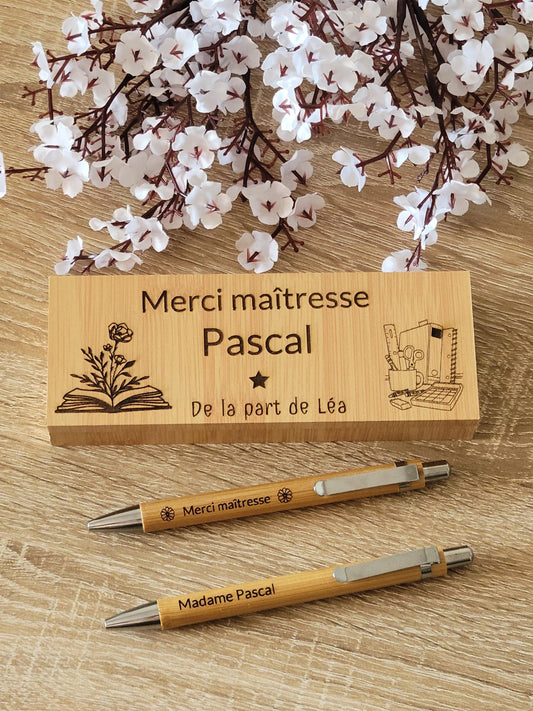Coffret stylos en bois personnalisés / cadeau maîtresse / atsem / cadeau fête des pères et mères / cadeau mariage/ invités