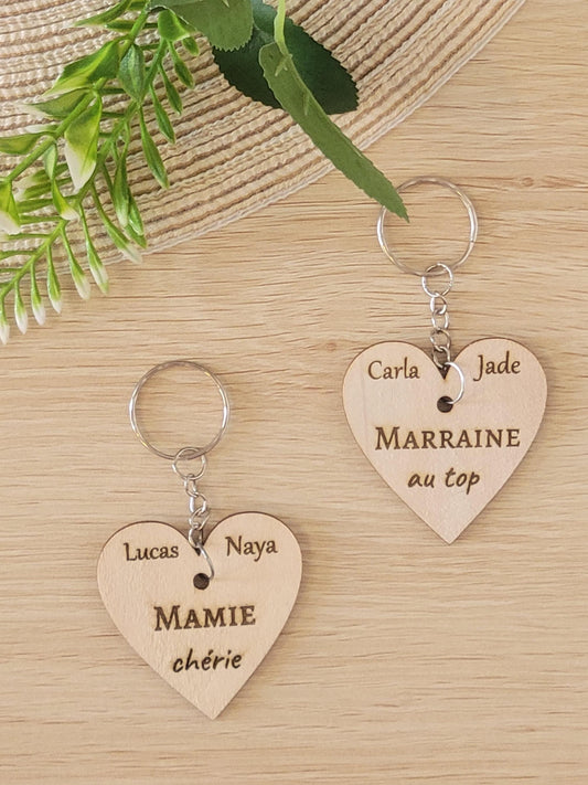 Porte-clés en bois forme cœur personnalisé parrain mamie maman papa, grands pères, papy, marraine, maitresse