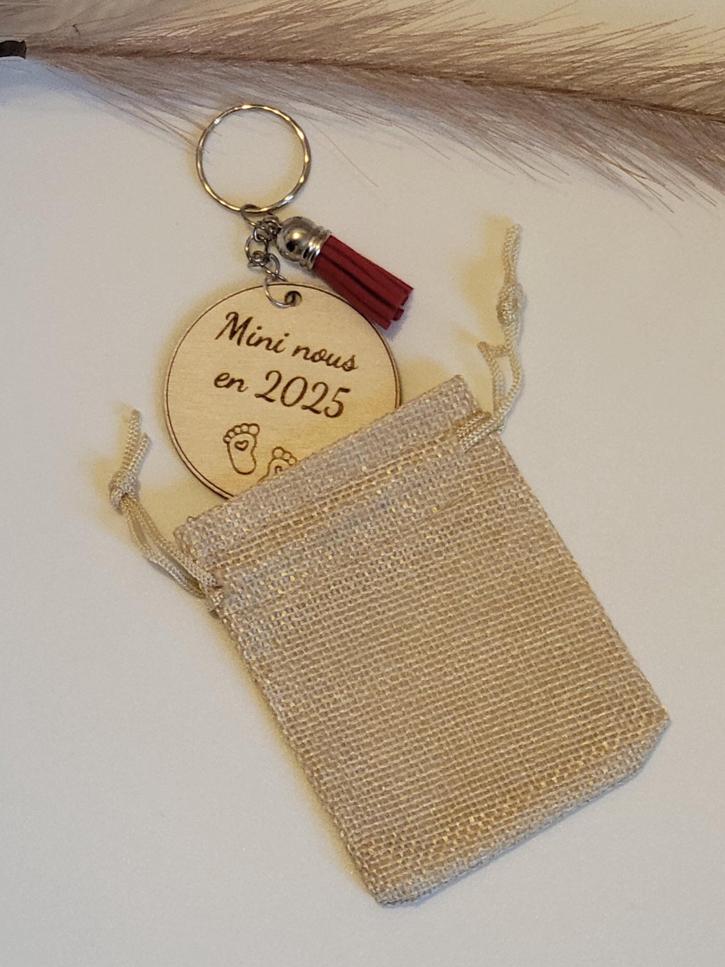 Porte clés personnalisé - annonce grossesse / famille / papy /mamy / tata / tata / tonton / marraine / parrain