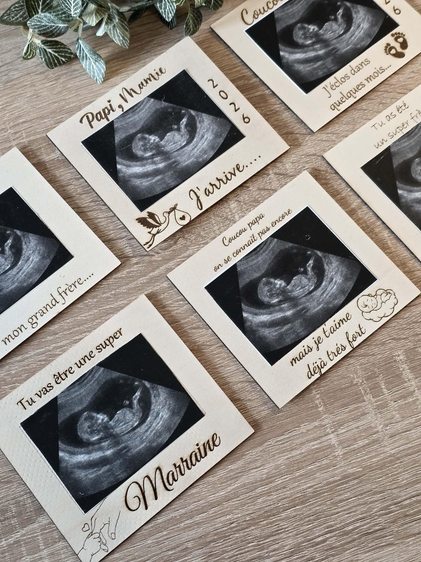 Magnets Cadre Annonce de Grossesse Personnalisés en Bois (Papi, Mamie, Marraine, Tonton)