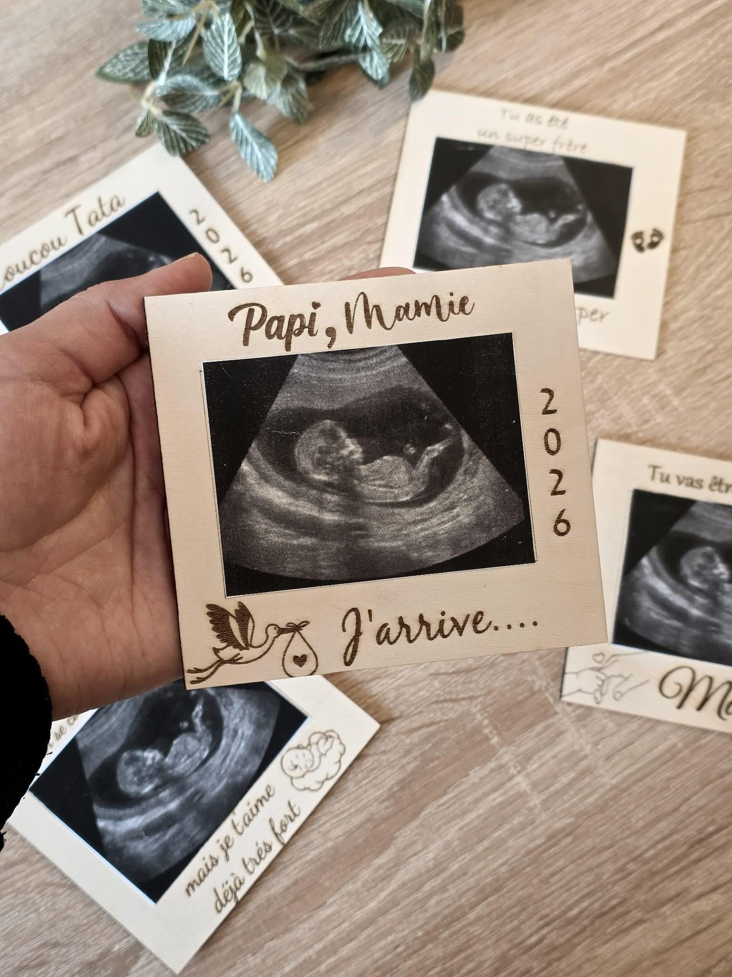Magnets Cadre Annonce de Grossesse Personnalisés en Bois (Papi, Mamie, Marraine, Tonton)