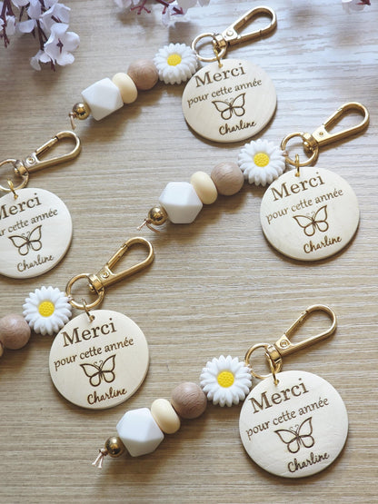 porte clés personnalisé  parrain mamie maman papa, grands pères, papy, marraine, maitresse , demande témoin porte clé fleur/fleur Martigues