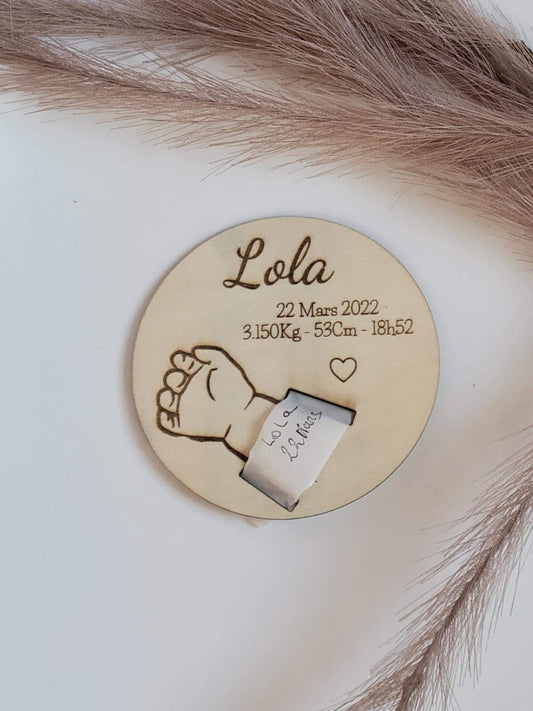Carte en bois pour bracelet de naissance personnalisé