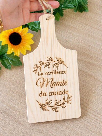 Planche à découper en bambou, planche apéro personnalisée, cadeau parrain, fête des pères, noël , nounou marraine , cadeau fête des mères