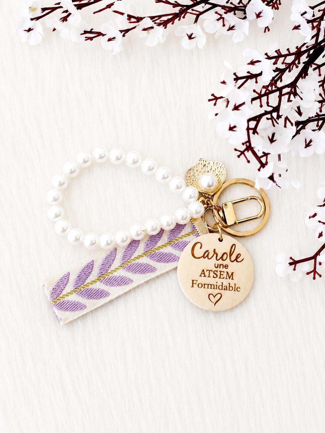 Porte clés personnalisé avec perles et ruban en tissu ,Cadeau unique  ,marraine, mamie, maman ,Maîtresse, fête des mères, cadeau baptême