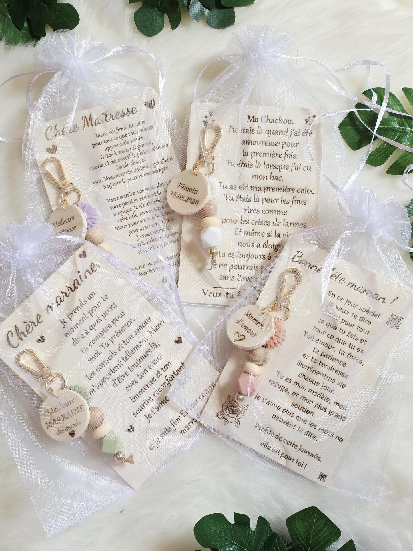 porte clés avec plaque personnalisé  parrain mamie maman papa, grands pères, papy, marraine, maitresse , demande témoin, plaque personnalisé