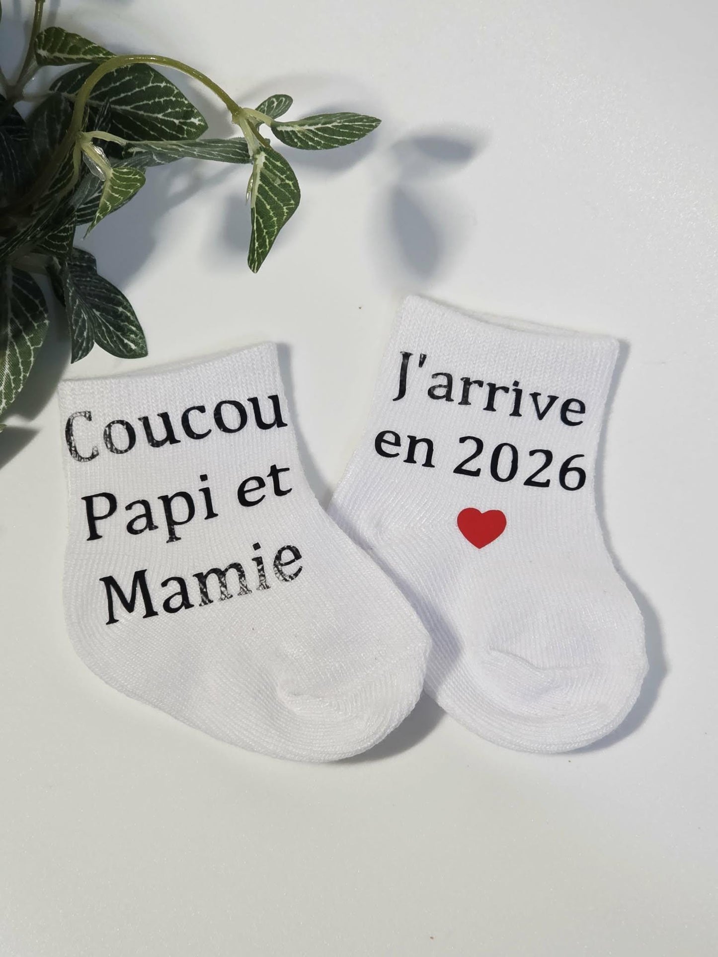 Coffret annonce de grossesse personnalisé / annonce grossesse mamie/ annonce grossesse papy /chaussettes / magnet cadre et test de grossesse