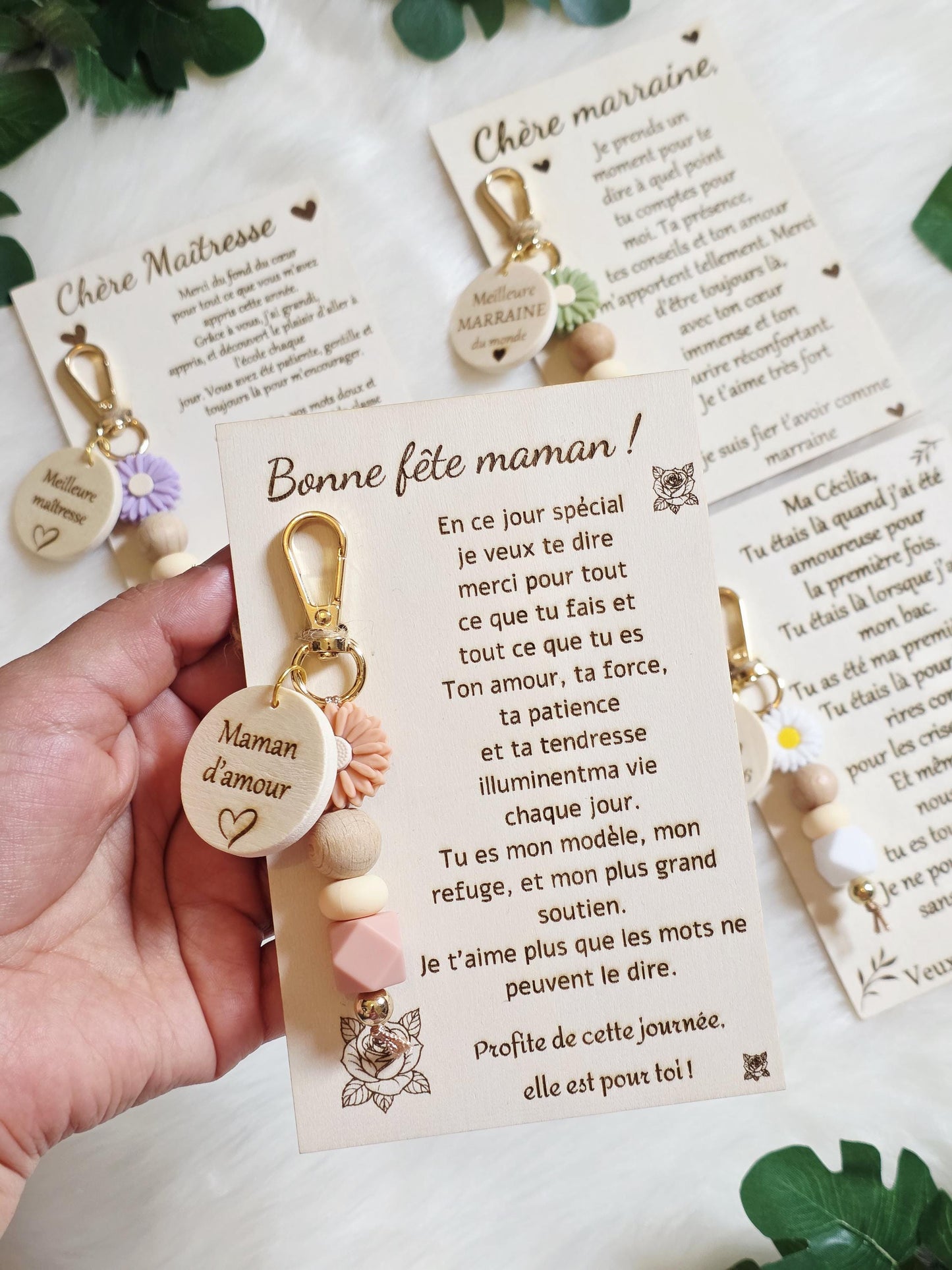 porte clés avec plaque personnalisé  parrain mamie maman papa, grands pères, papy, marraine, maitresse , demande témoin, plaque personnalisé