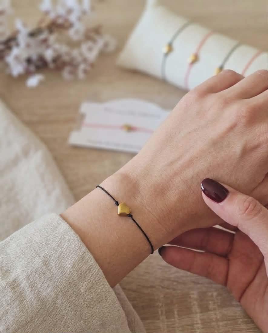Cadeau Fin d'Année Scolaire - Bracelet Cœur Doré pour Maîtresse, Nounou, ATSEM, AESH ou Directrice - Merci pour cette Belle Année