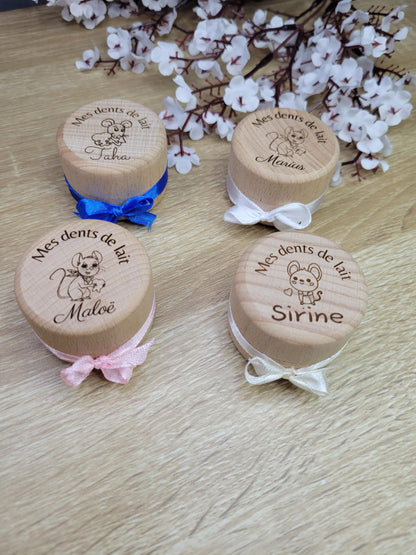 Boite à dents de lait personnalisée en bois /Brosse à dents bambou enfant personnalisée / cadeau