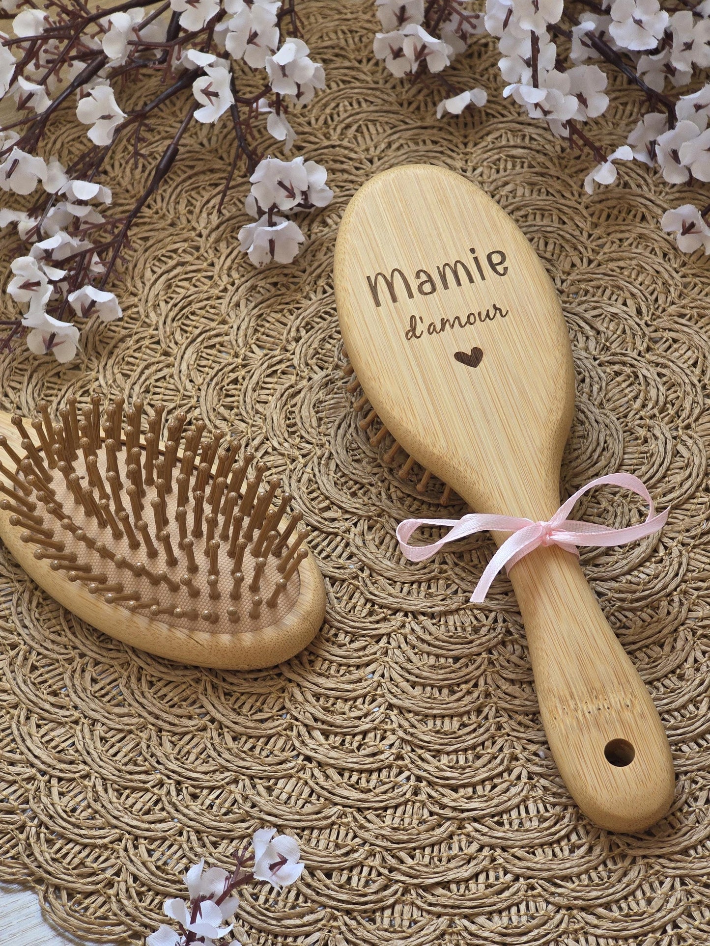 Brosse cheveux bambou personnalisée | Cadeau mamie personnalisé | Texte au choix | Cadeau grand-mère original | Fête des grands-mères |