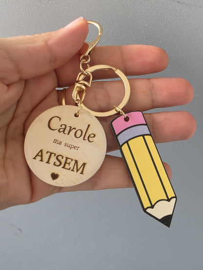 Porte-clés personnalisé en bois – Cadeau fin d’année pour maîtresse, nounou, maître, ATSEM, directrice – Texte et dessin au choix