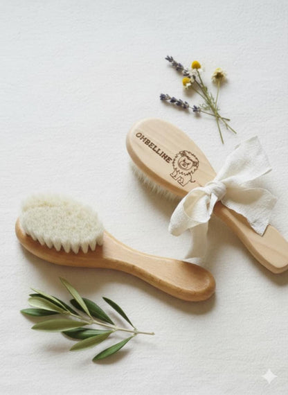 Brosse  personnalisé Brosse bébé poils de chèvre doux personnalisée | Cadeau naissance, baby shower , brosse cheveux naturelle prénom gravé