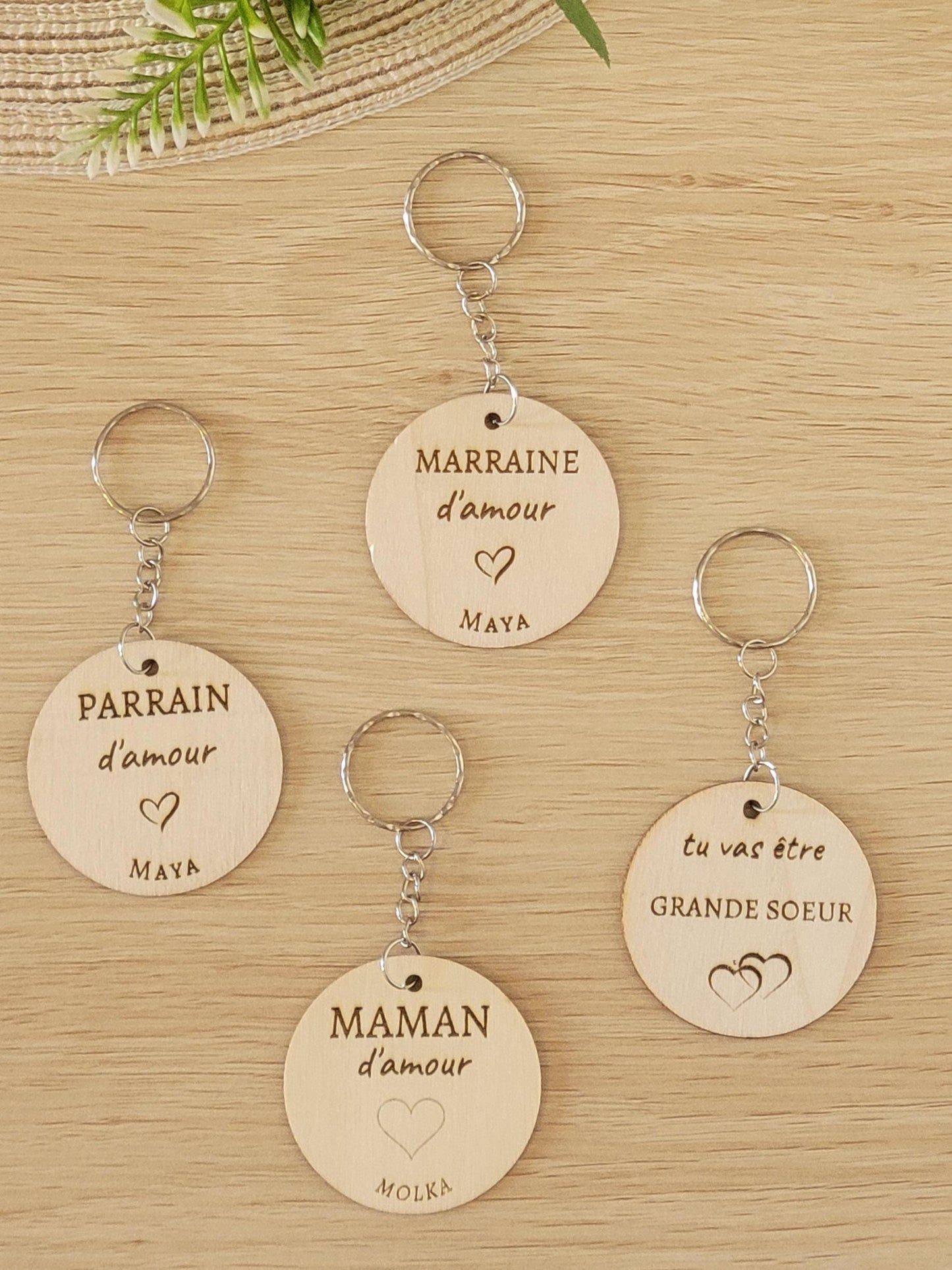 Porte-clés en bois personnalisé parrain mamie maman papa, grands pères, papy, marraine, maitresse