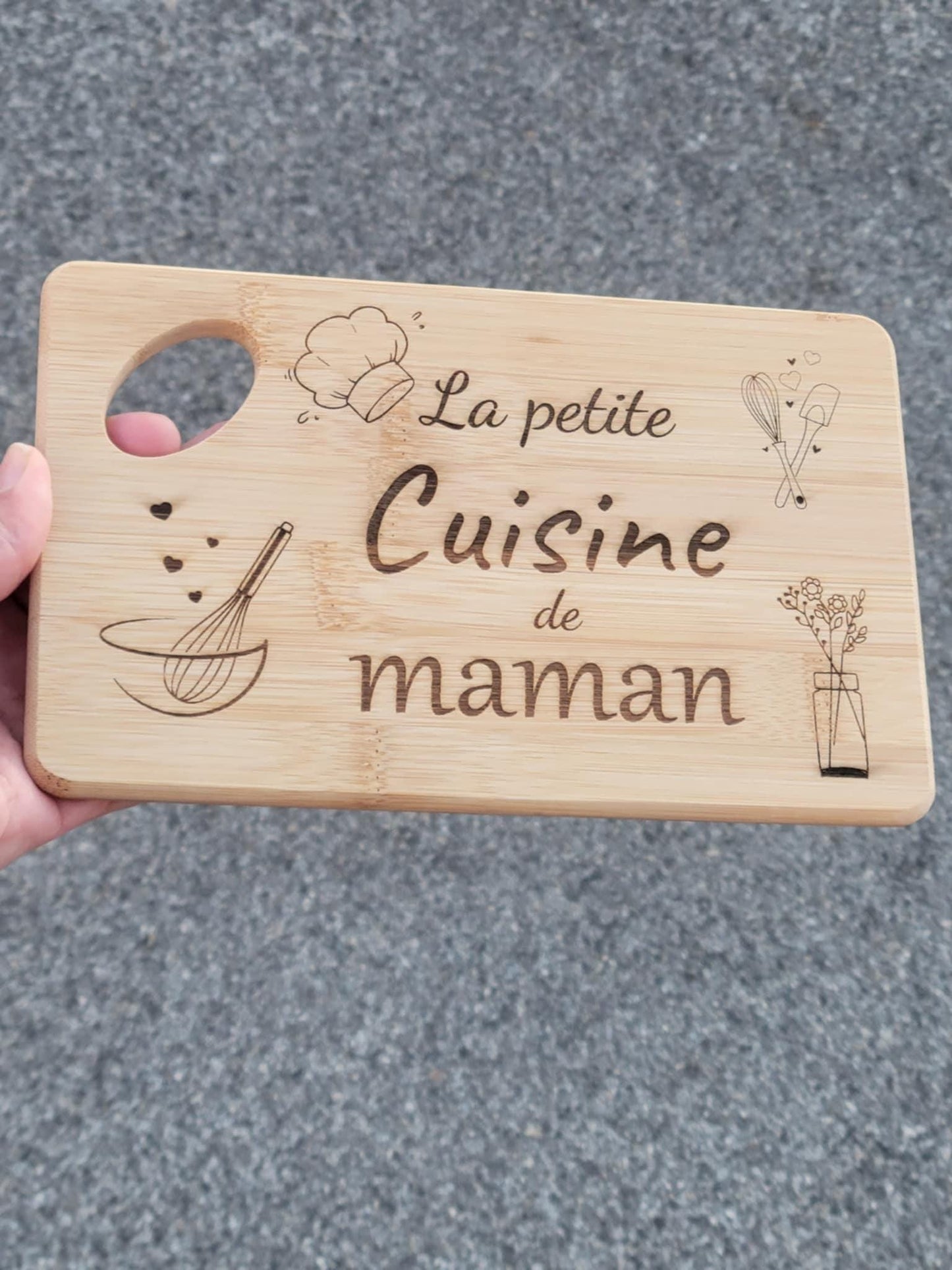 Planche à découper en bambou personnalisée, cadeau parrain, fête des pères, des mères, noël , nounou marraine