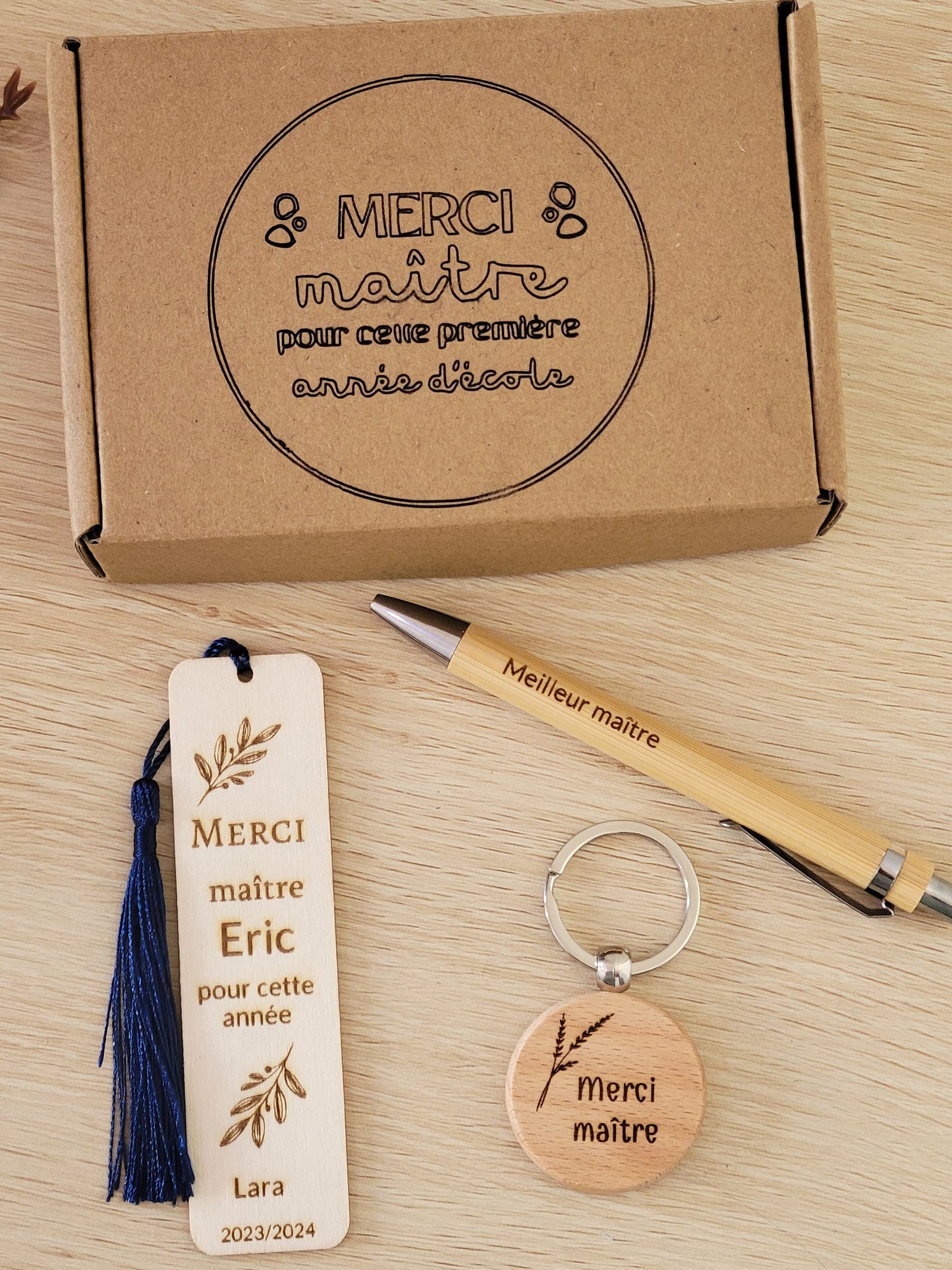 coffret cadeau fin d'année scolaire / cadeau maîtresse / cadeau atsem/ cadeau nounou/ cadeau aesh/ cadeau maître