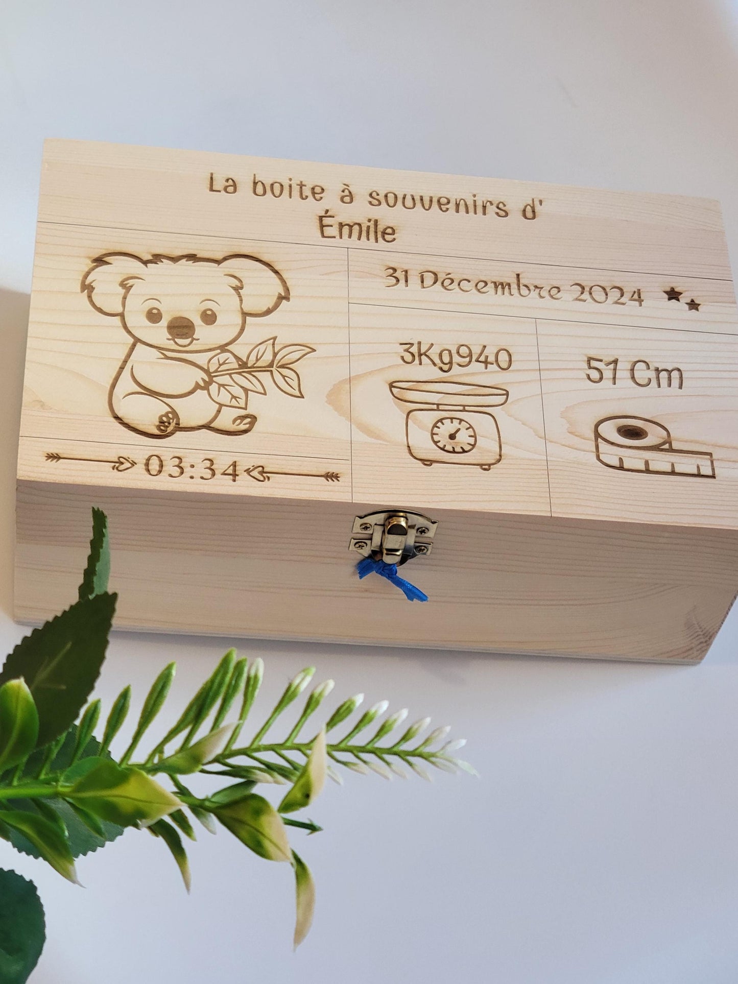 boite à souvenirs en bois cadeau naissance personnalisé