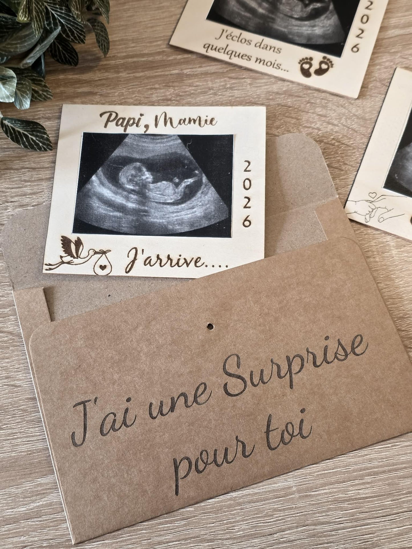 Magnets Cadre Annonce de Grossesse Personnalisés en Bois (Papi, Mamie, Marraine, Tonton)