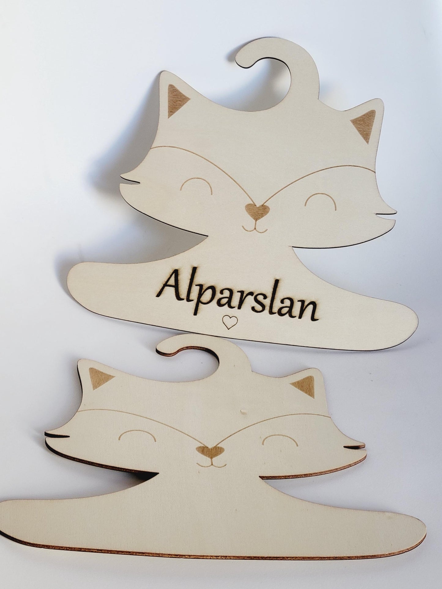 cintre pour bébé en bois personnalisé naissance cintre forme renard