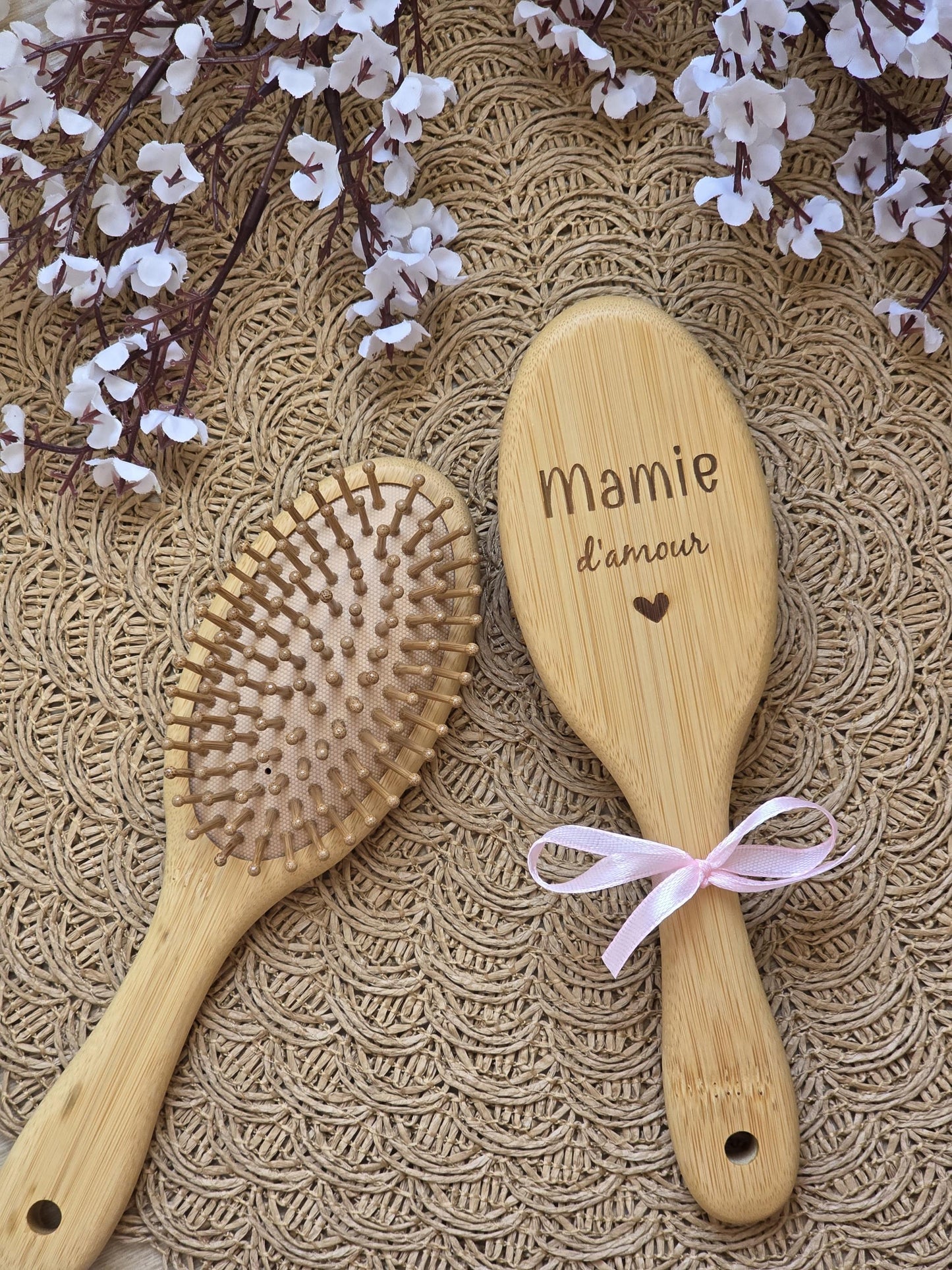 Brosse cheveux bambou personnalisée | Cadeau mamie personnalisé | Texte au choix | Cadeau grand-mère original | Fête des grands-mères |