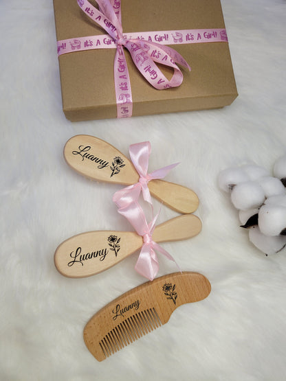 Brosses et peigne personnalisées kit bébé en bois idée cadeau de naissance