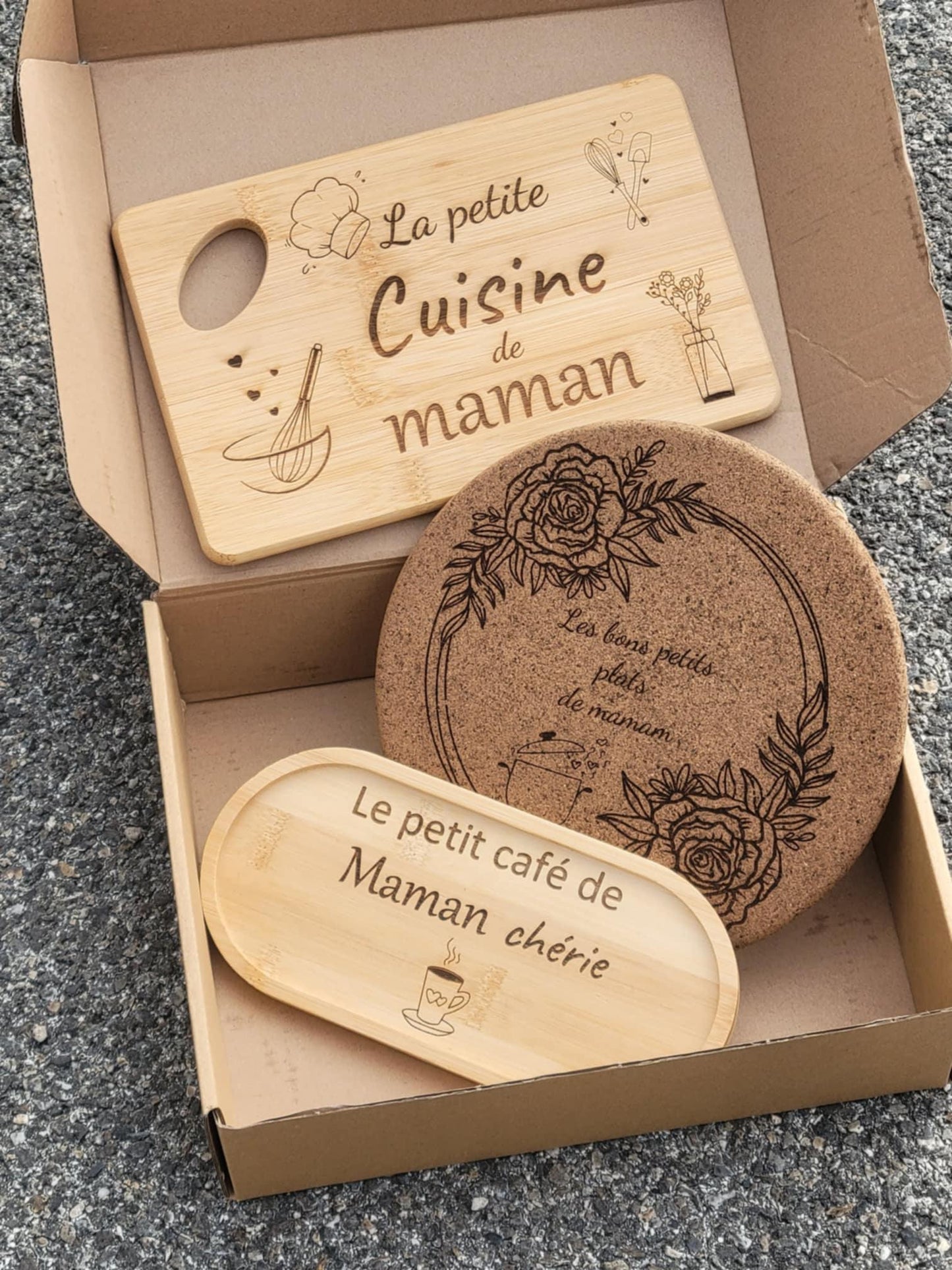 Coffret cadeau personnalisé de cuisine /cadeau mamie cuisine / cadeau marraine / cadeau nounou / cadeau maman / cadeau maitresse
