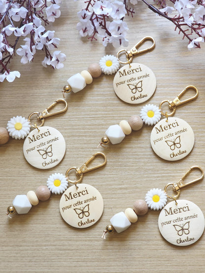 porte clés personnalisé  parrain mamie maman papa, grands pères, papy, marraine, maitresse , demande témoin porte clé fleur/fleur Martigues
