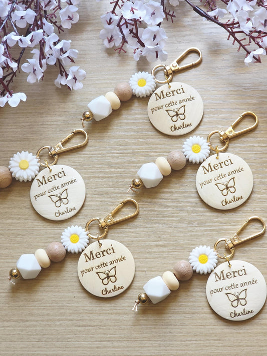 porte clés personnalisé  parrain mamie maman papa, grands pères, papy, marraine, maitresse , demande témoin porte clé fleur/fleur Martigues
