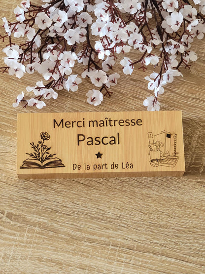 Coffret stylos en bois personnalisés / cadeau maîtresse / atsem / cadeau fête des pères et mères / cadeau mariage/ invités