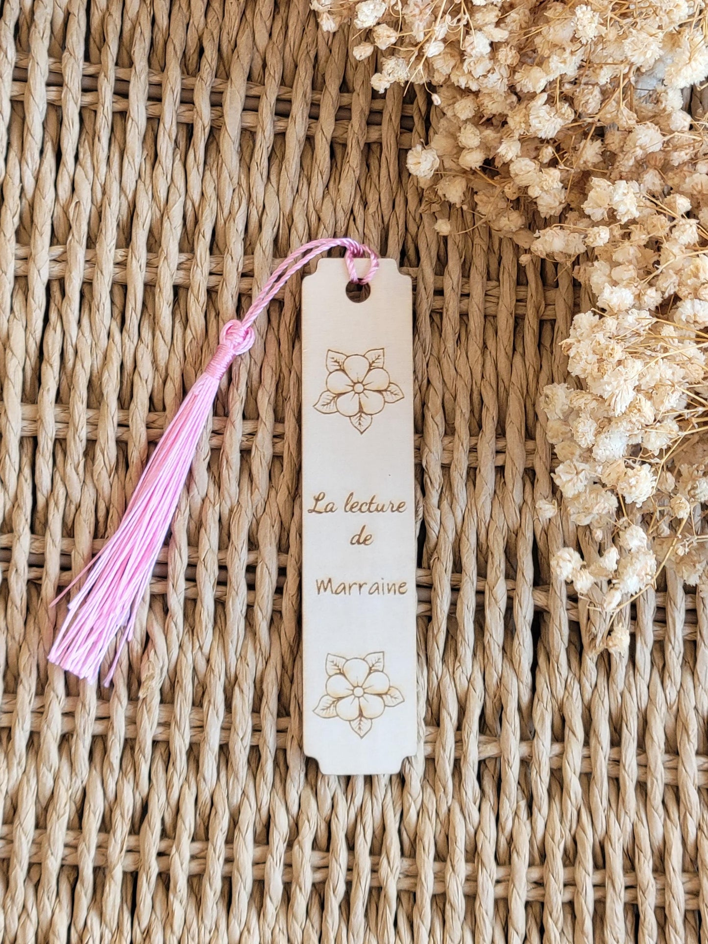 Marque page en bois personnalisé / Idée cadeau pour ( Mamie, Nounou, Maman, Atsem, Marraine, Maîtresse ...)