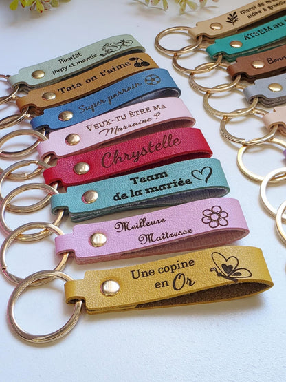 Porte clés en cuir personnalisé - Cadeau anniversaire,parrain, fête des mères, grands-mères, pères, grands-pères, maitresse, atsem, nounou,