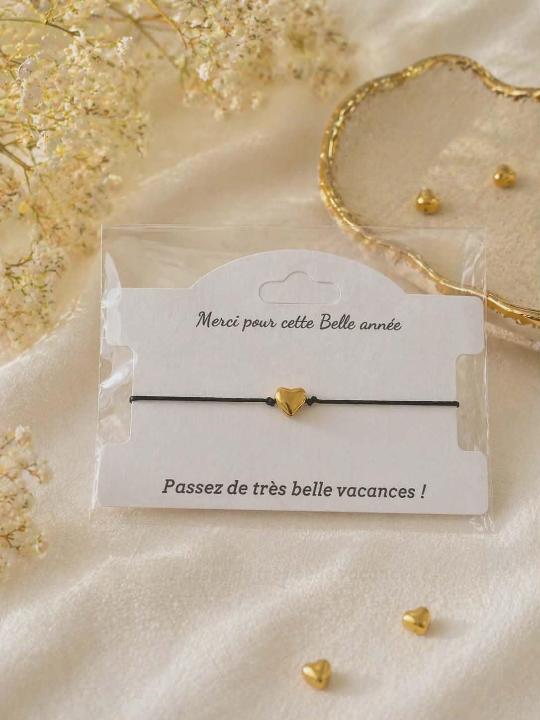 Cadeau Fin d'Année Scolaire - Bracelet Cœur Doré pour Maîtresse, Nounou, ATSEM, AESH ou Directrice - Merci pour cette Belle Année