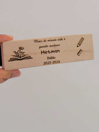 Brosse tableau personnalisée cadeau maîtresse / cadeau maître / cadeau ATSEM/ cadeau fin d'année scolaire