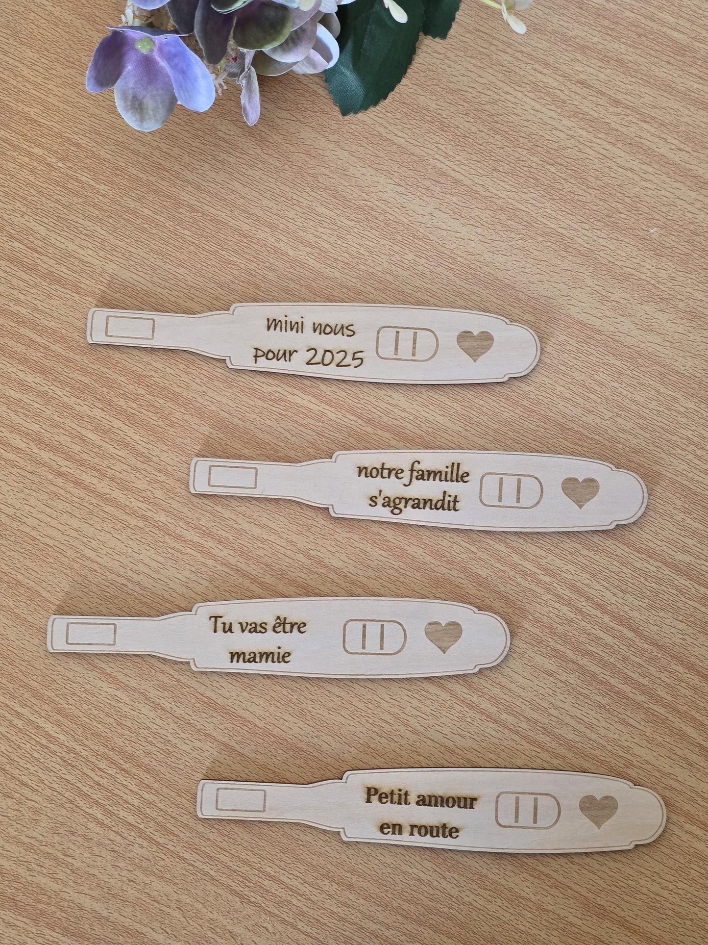test de grossesse en bois, annonce grossesse personnalisé