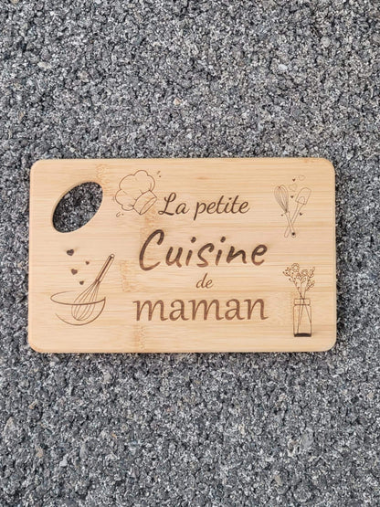 Planche à découper en bambou personnalisée, cadeau parrain, fête des pères, des mères, noël , nounou marraine